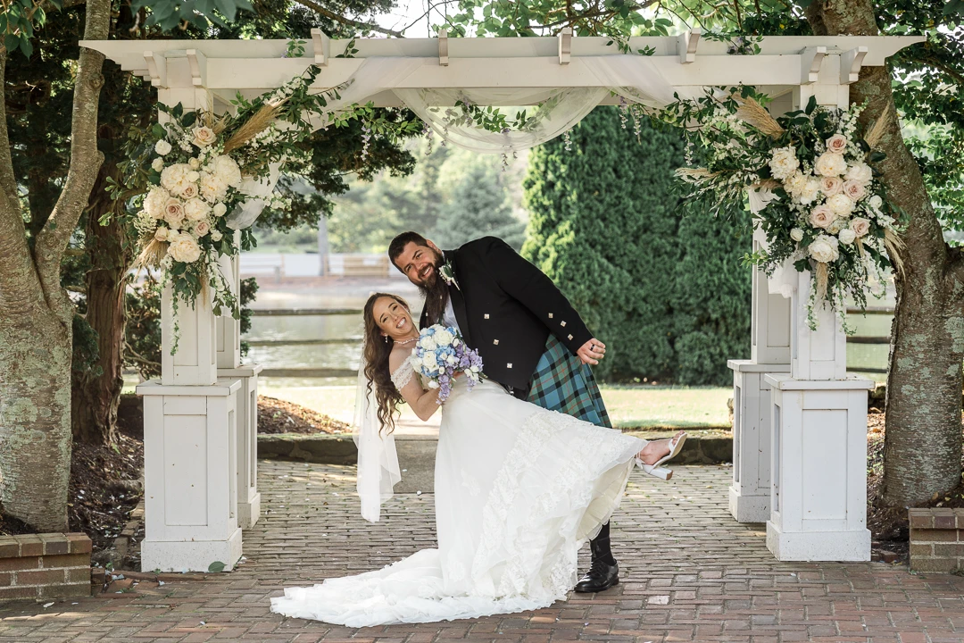 Bride and Groom at the Smithville Inn