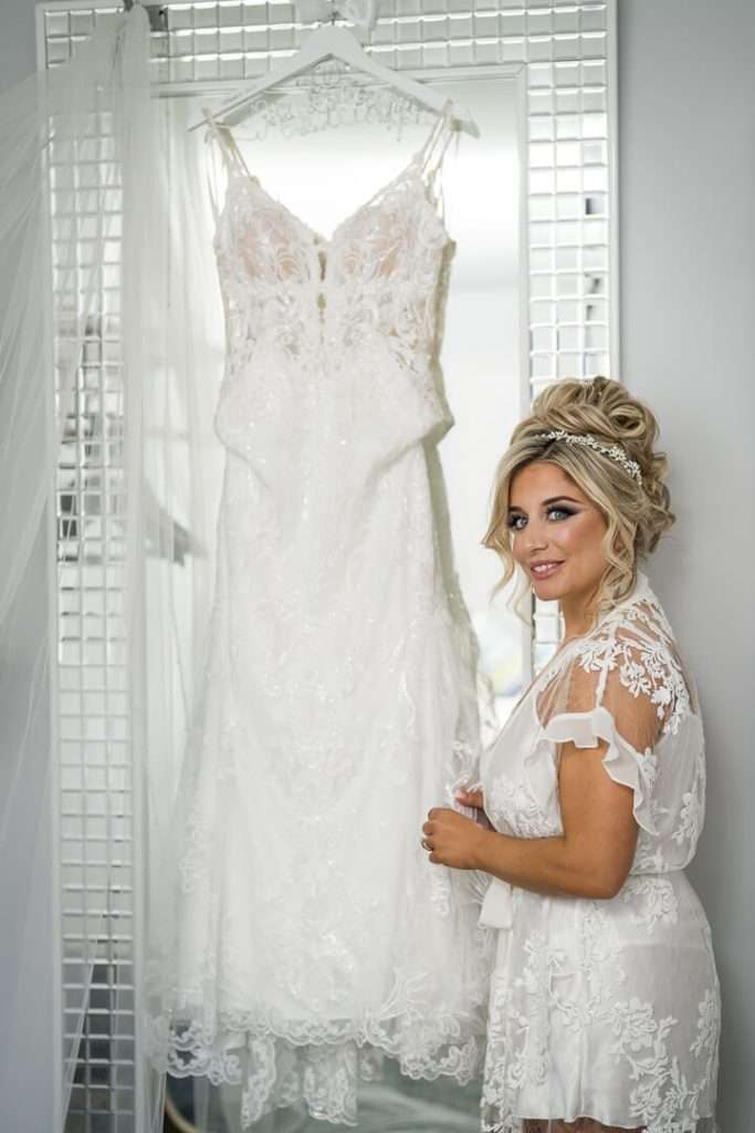 6-Bride-Wedding-Dress-Details-Crystal-Point-Yacht-Club