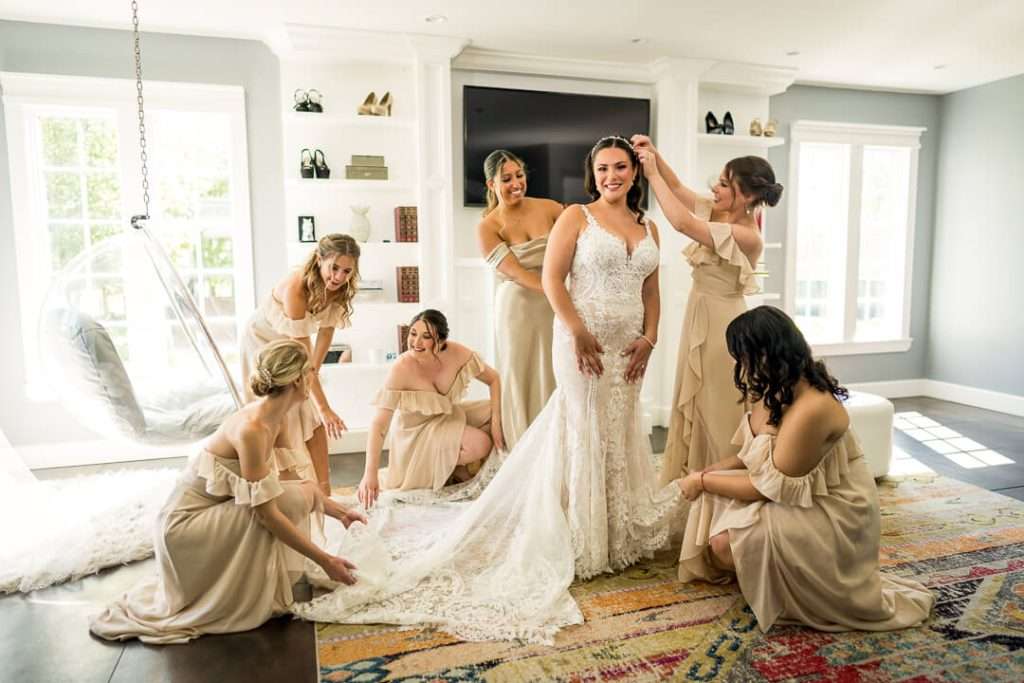 bride-getting-ready-wedding-morning-photography