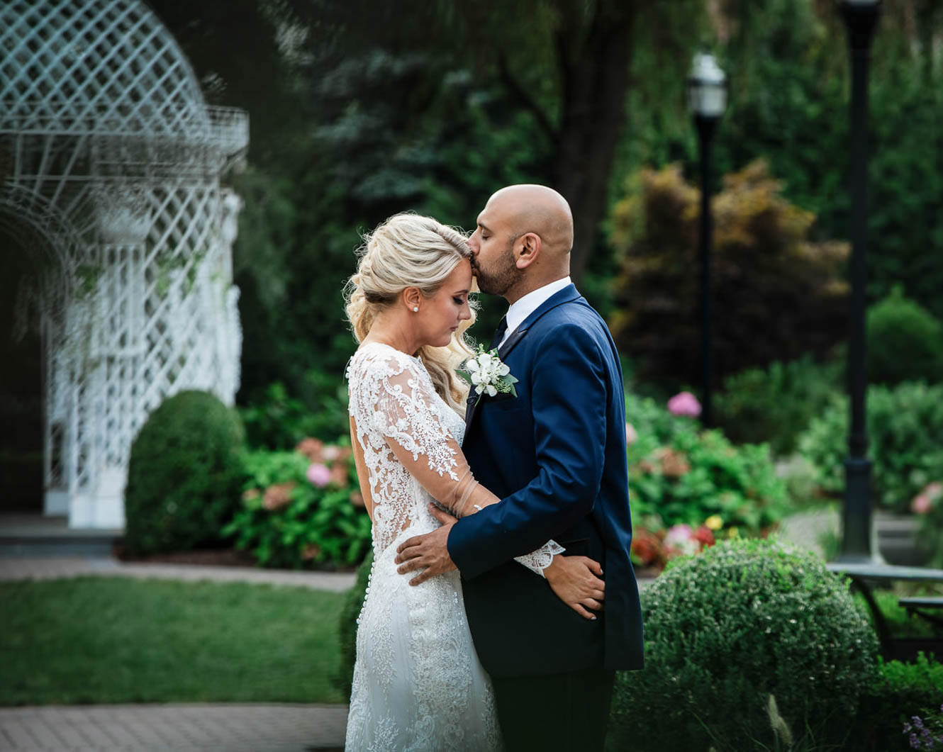 Bride and groom outdoors at Florentine Gardens in River Vale NJ, Northern NJ wedding photography by Alex Kaplan