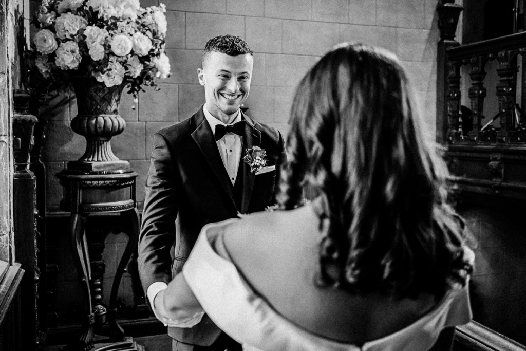 Groom's reaction during first look moment at Skylands Mano